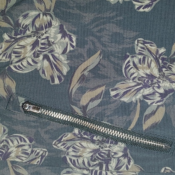 Athleta Women's Olive Floral Trekkie North Printed Jogger Size 6 Athleisure - Picture 4 of 8